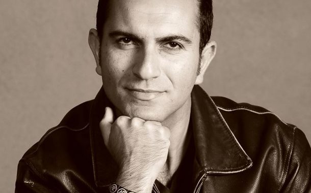 Living Purposefully, with Guest Dr. Rod Pezeshki and Musical Guests Earth Wake on LIFE CHANGES - Radio Show #317