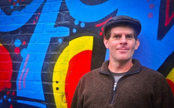 Painting a Brighter World with Guest Alex Cook and Musical Guests Alex Painter and Marisa Ronstadt on LIFE CHANGES - Radio Show #359