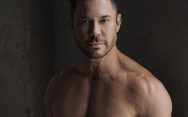 Live Longer, Look Younger and Feel Better with Guest Jay Bradley and Musical Guest Jon Gartner on LIFE CHANGES - Radio Show #368