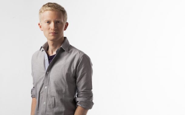 The World's Biggest Dirty Little Secret with Guest Seth Maxwell and Musical Guest Maya Fiennes on LIFE CHANGES - Radio Show #367