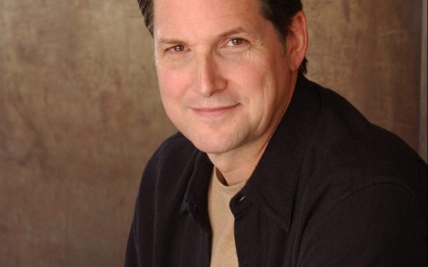 Drawing Your New Story with Guest Josh Hayes and Musical Guest Trevor Green on LIFE CHANGES - Radio Show #383
