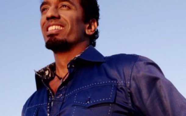 Flow and The Quantum Body with Guest Ravé Mehta and Musical Guest Jo Krasevich on LIFE CHANGES - Radio Show #392