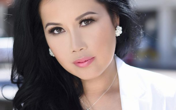 Redefining Women in Business with Guest Jenny Q. Ta and Musical Guest Angela McCluskey - Radio Show #439