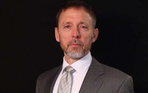 Life Is a Series of Negotiations - Be Better Prepared, with Guest Chris Voss; and Musical Guest Michel Pascal on The LIFE CHANGES Show #503