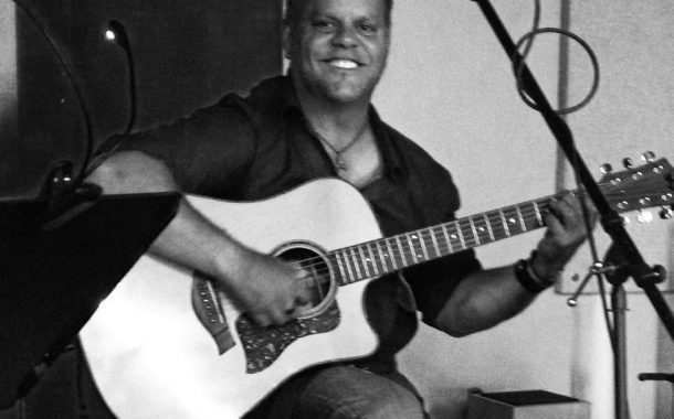 Feel Great, and Live a Life You Love, with Guest Dr. Nikki Starr Noce; and Musical Guest Ricardo Baptista on The LIFE CHANGES Show #513 Pg2