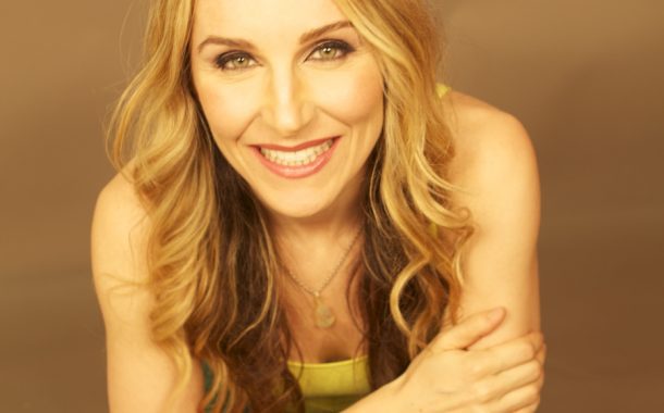 Healing Hearts with Moving Meditation, with Guests Melissa Rebronja and Will Henshall; and Musical Guest Hypnotic Dance Meditation, aka HDM, on The LIFE CHANGES Show #525