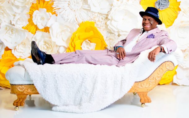 Learning to Laugh at the Hard Stuff, with Guest Michael Colyar and Musical Guest Ruti Celli on The LIFE CHANGES Show #532