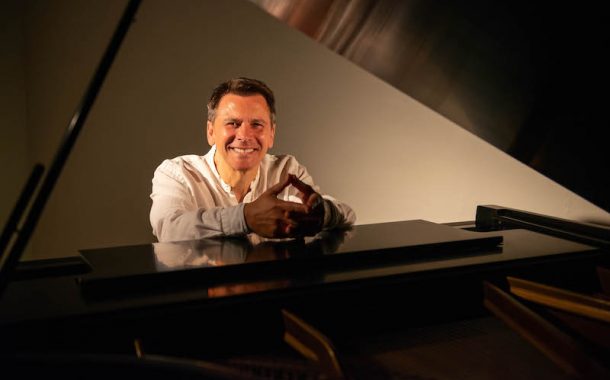 Performance Guest Musician, Composer, Sound Healer, André Ripa - Ep687