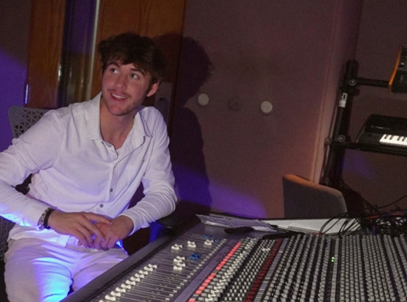 Music Artist, Seth Porter Winterton on The Life Changes Show - Ep838