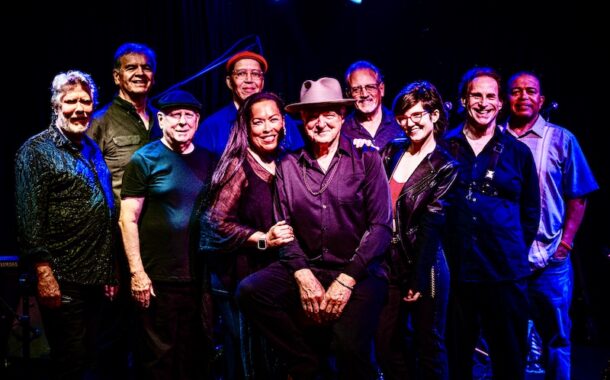 Lead Singer of the Tom Nolan Band on The Show - Ep852