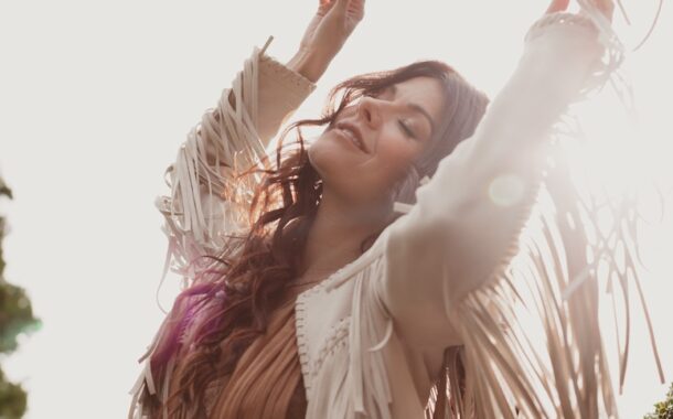 Singer, Songwriter, DJ, Ruby Chase, on The Show - Ep858