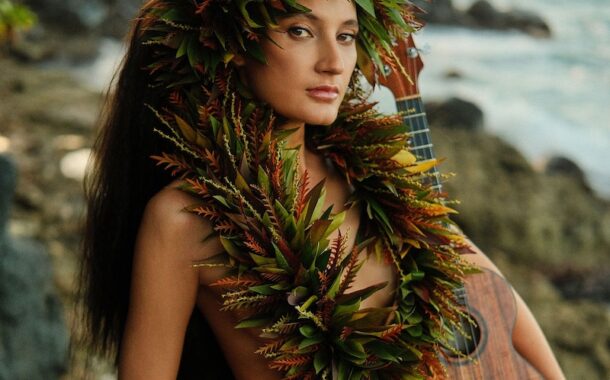 Virtuoso Songwriter and Ukulele Player, Taimane, on The Show - Ep861