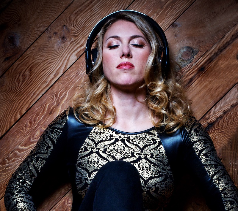 Multi-Instrumentalist, DJ, Celeste Lear, on The Show - Ep862