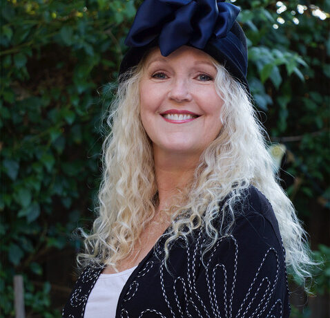 Award-Winning Actress, Vocalist, Sherry Hursey, on The Show - Ep866