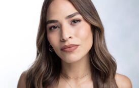 Crossover Singer, Elena Flores on The Life Changes Show - Ep886