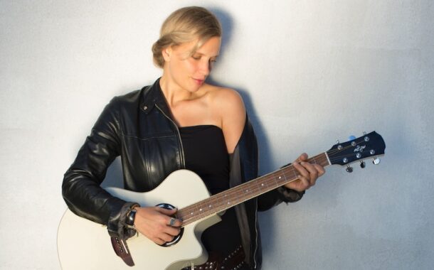 Vocal Artist, Morley, on The Life Changes Show - Ep888